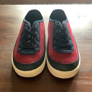 Toddler Oshkosh shoes